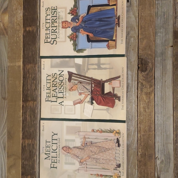American girl books (set of 8) - Picture 7 of 8